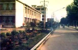 H:\2018工业大学zoty中欧体育全站官网宣传片资料（全）\图片资料B\老校区01.jpg